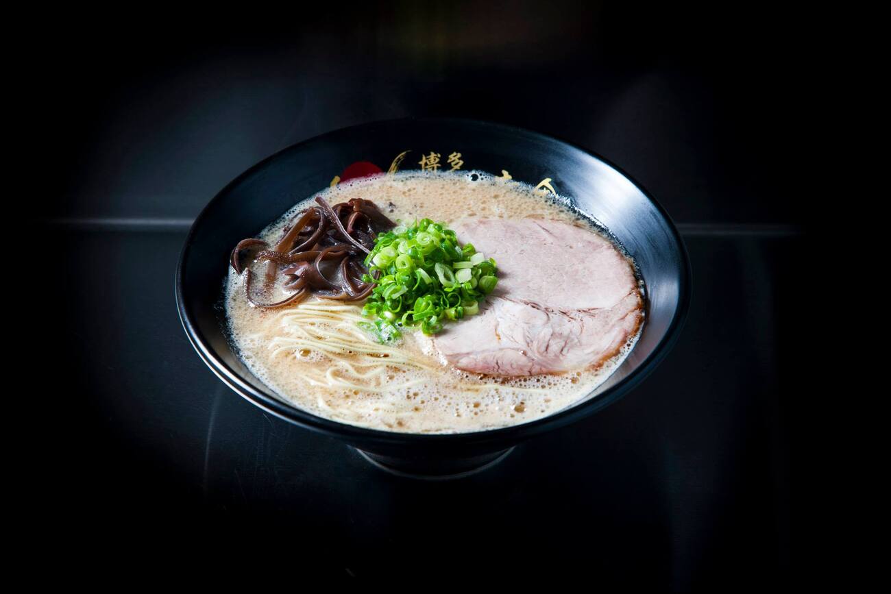 Go to Hakata Kouryu restaurant to enjoy the flavors of the land of the rising sun 9