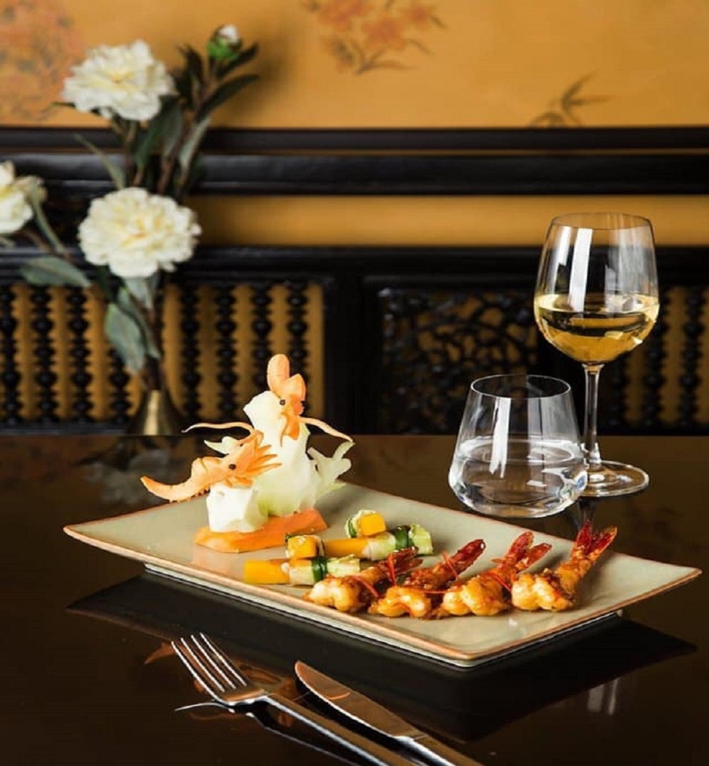 Come to Hue Co restaurant to enjoy delicious Hue royal dishes together 6