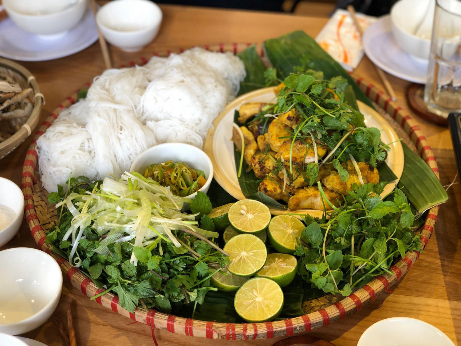 Address to enjoy La Vong grilled fish - Quintessence of Hanoi cuisine 2