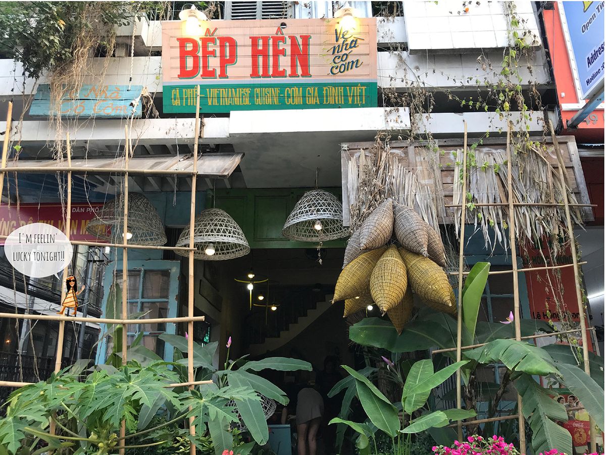 Check out 6 delicious lunch restaurants in Da Nang 5