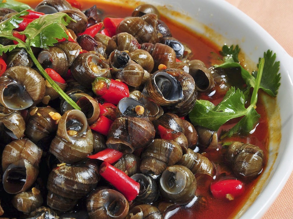 Check out the top 7 famous snail shops in Da Nang near and far 2