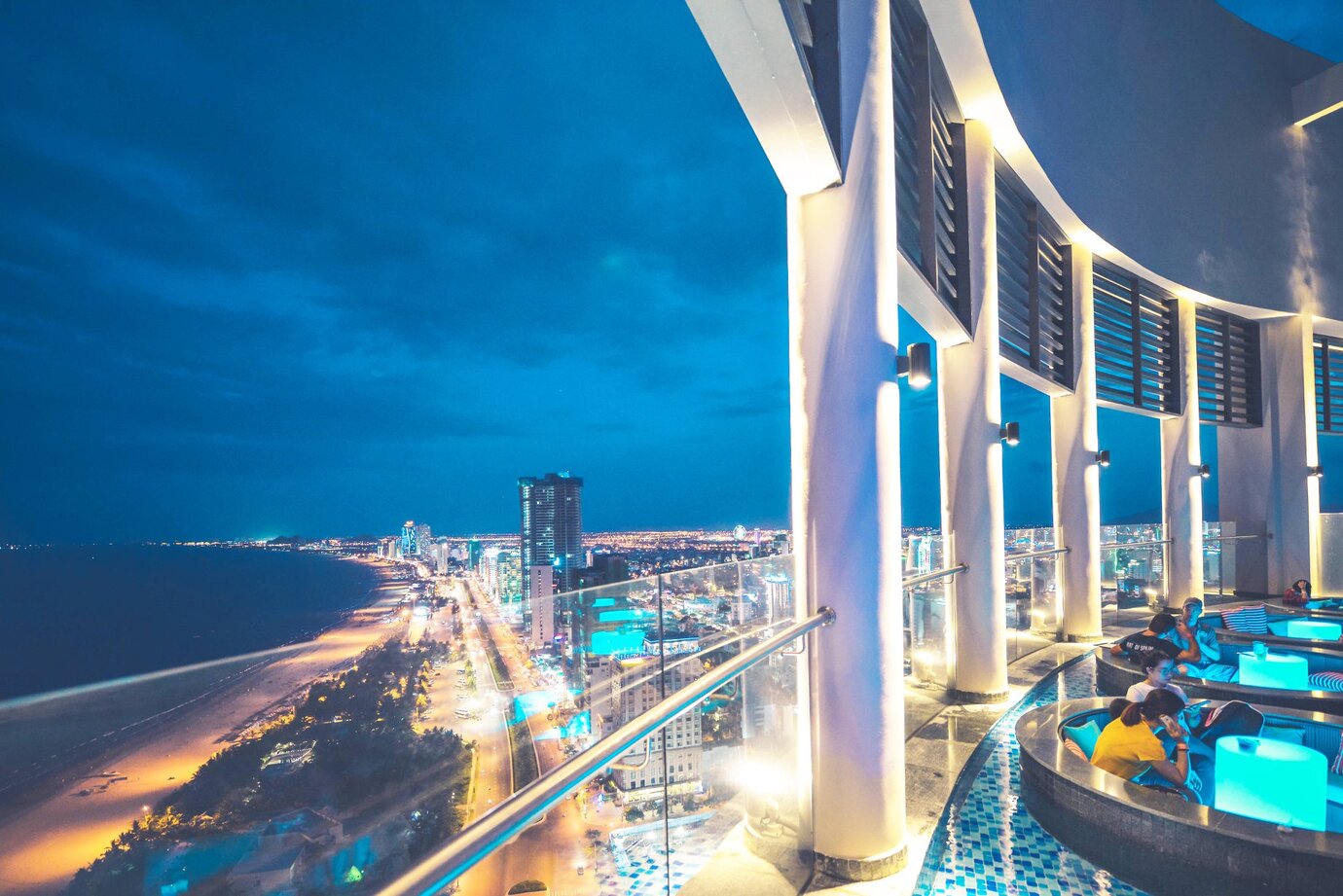 Don't miss Horizon Bar Da Nang - Ideal relaxation spot 4