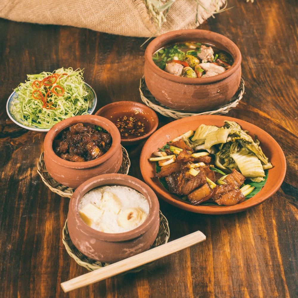 Dine at Red House Rice Pots in Da Nang to find the aftertaste of homeland 5