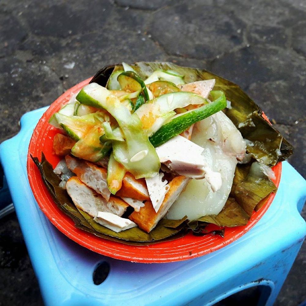 Stop at these 7 Hanoi banh gio shops to enjoy Hanoi's popular cuisine 3