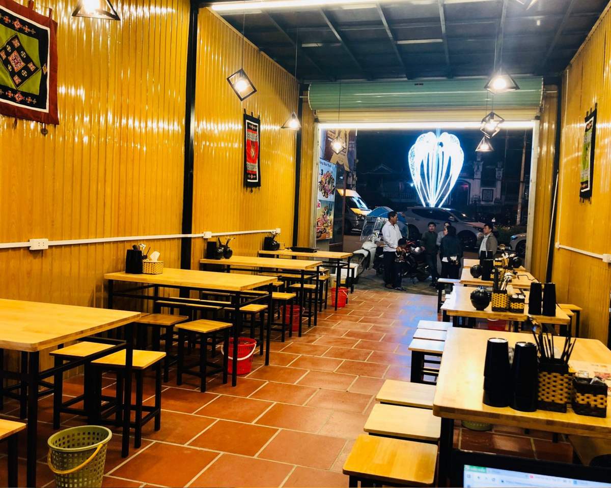 Fin House Sapa Restaurant - Whispering in front of the Hot Pot Buffet restaurant with lovely prices 3