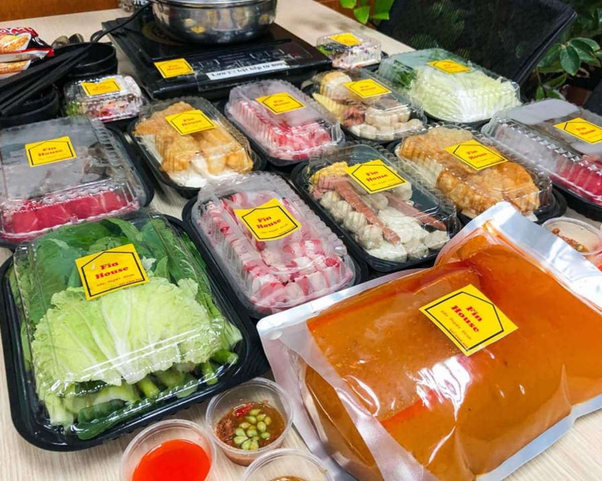 Fin House Sapa Restaurant - Whispering in front of the Hot Pot Buffet restaurant with lovely prices 16