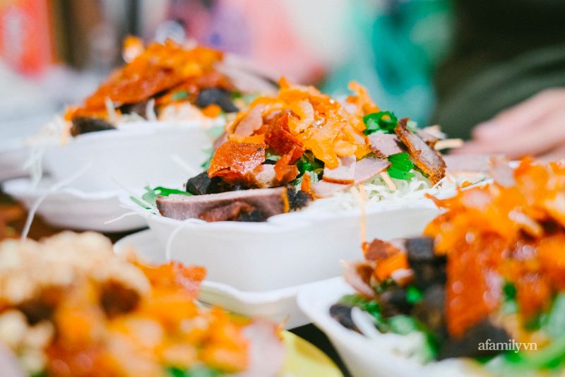 Food tour of Hanoi with a list of 15 delicious dishes of the Capital 6