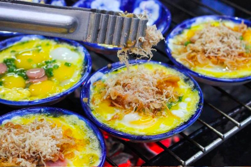 Food tour of Hanoi with a list of 15 delicious dishes of the Capital 9