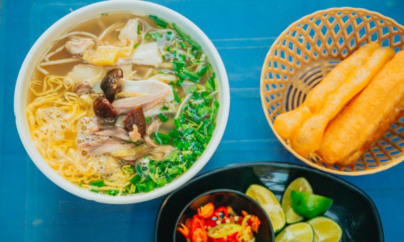 Food tour of Hanoi with a list of 15 delicious dishes of the Capital 12