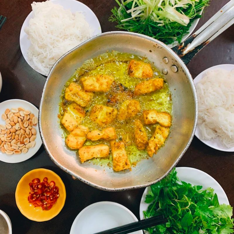 Food tour of Hanoi with a list of 15 delicious dishes of Capital 18
