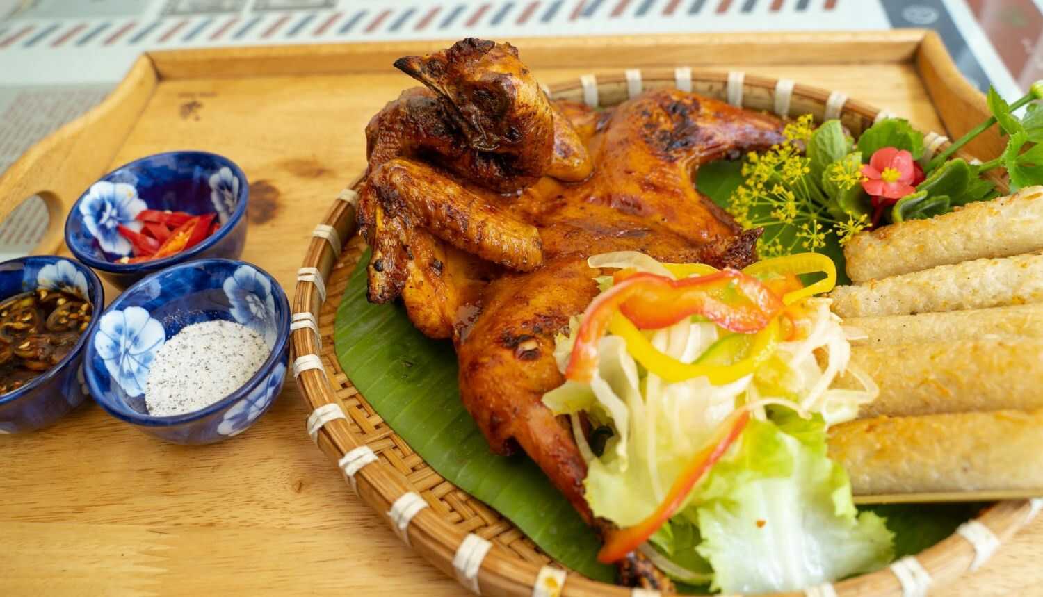 Grilled chicken with lam rice - A rustic dish not to be missed when traveling to Da Lat 14
