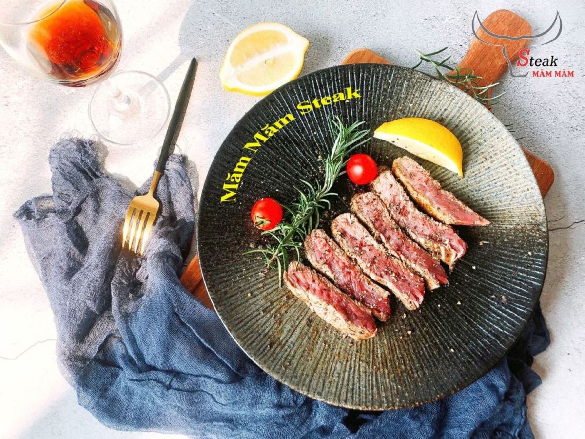Visit Mam Mam Steak restaurant to enjoy the famous delicious steak 5
