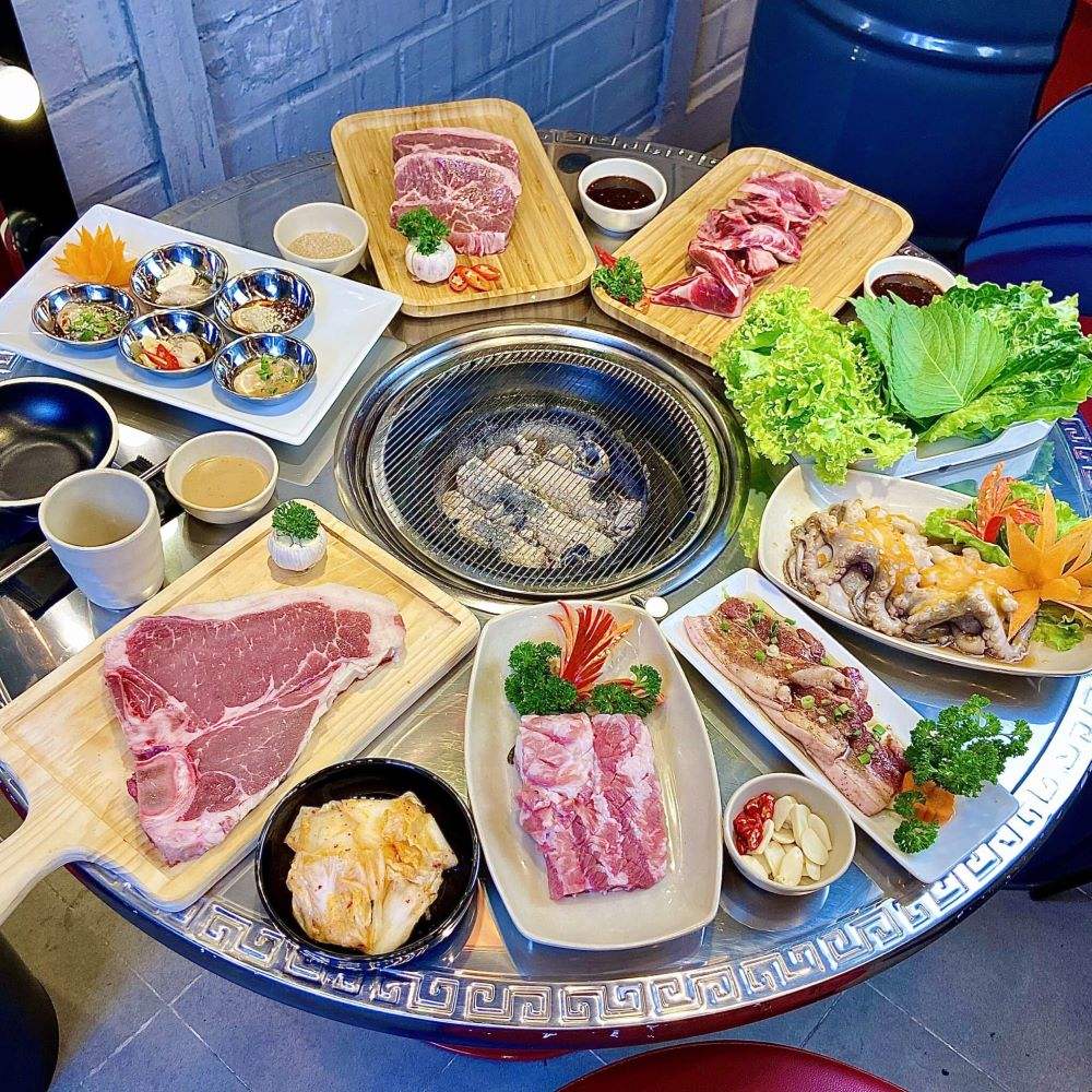 Visit Mam Mam Steak restaurant to enjoy the famous delicious steak 8