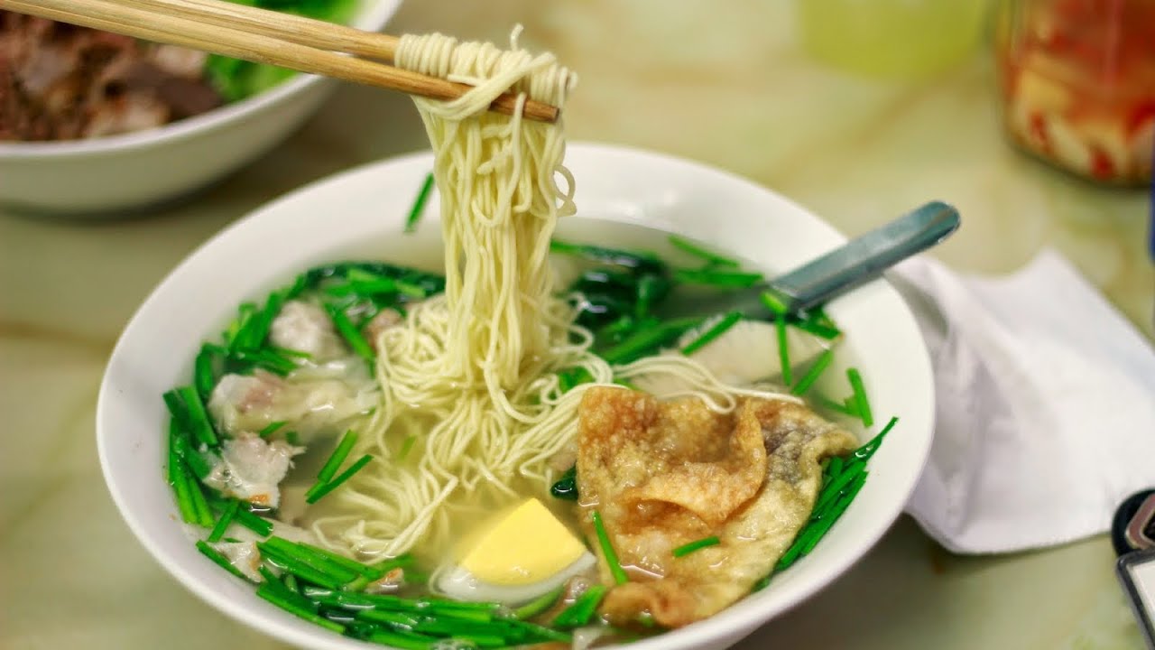 Visit breakfast places in Hanoi to enjoy delicious - nutritious - cheap Hanoi specialties 5