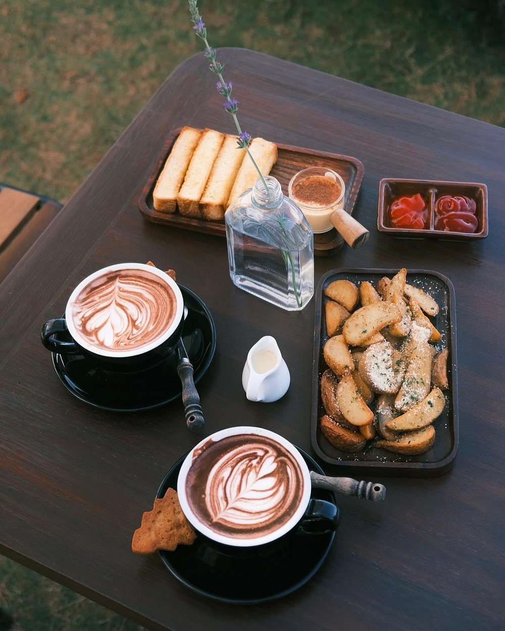 Visit the extremely chill Hill Hill Dalat cafe in the dreamy city 6