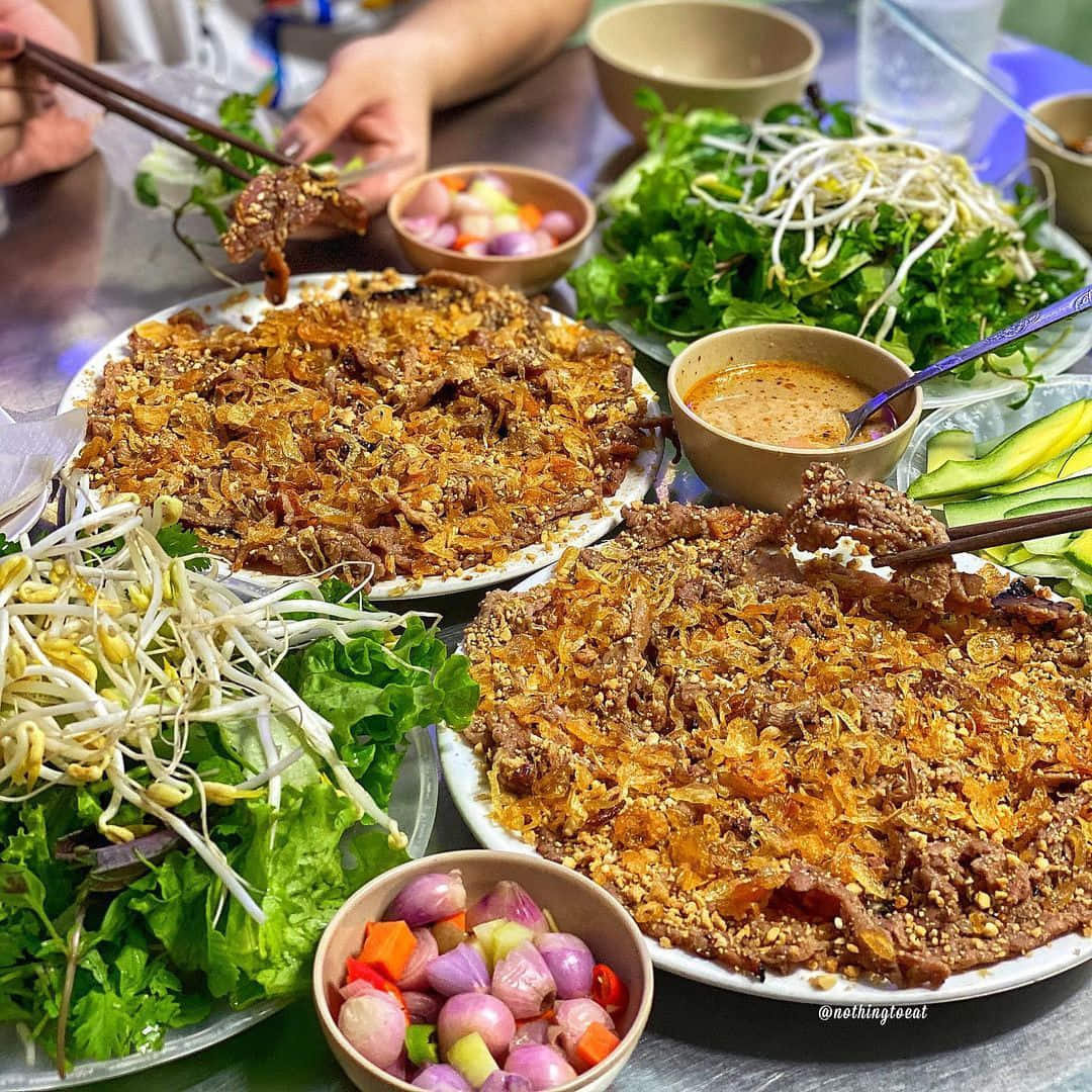 Stop by to enjoy Da Nang's specialty Sau Hung beef hot pot 4