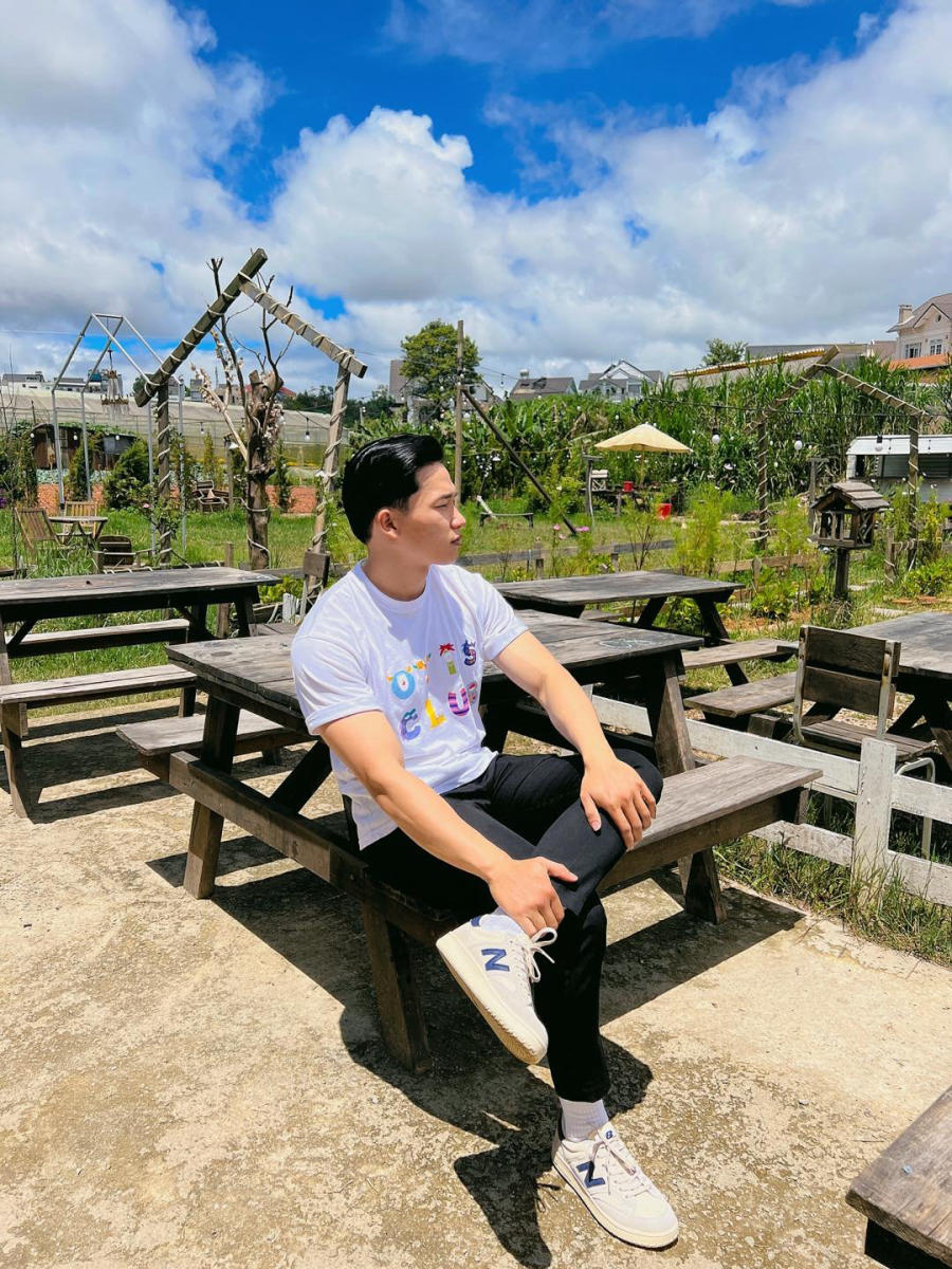 Visit ú Nu Grill Shop in the heart of Da Lat to fatten your hungry stomach 3
