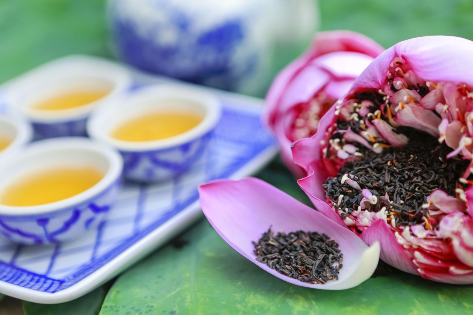 Suggestions for gifts to buy when traveling to Hanoi 8