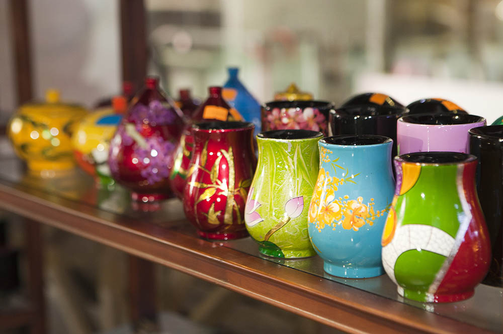 Suggestions for gifts to buy when traveling to Hanoi 10