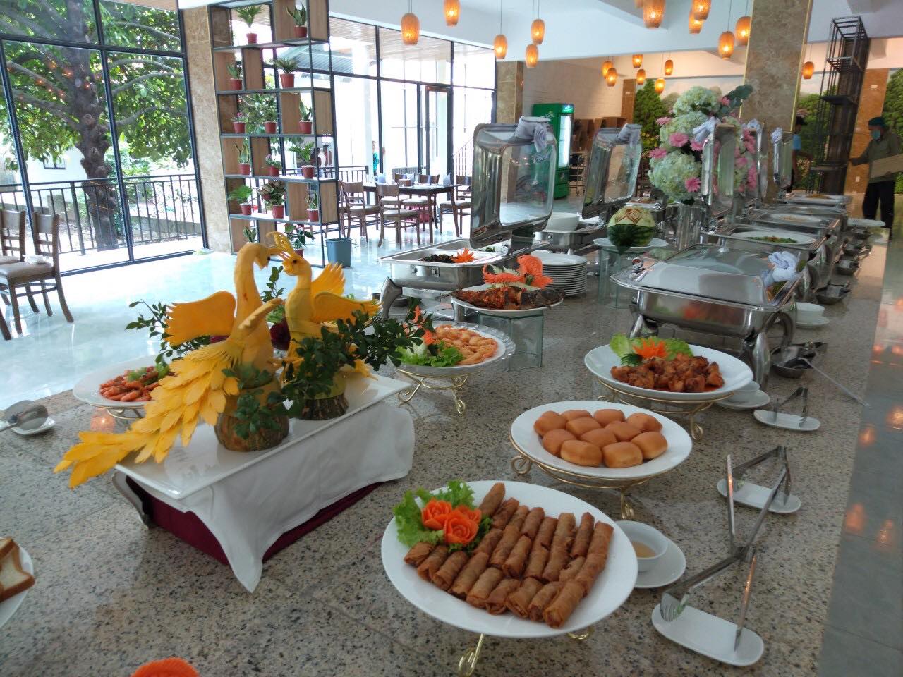 Green Garden Hue – Cafe & Restaurant - A place to enjoy a buffet with unforgettable flavors 5