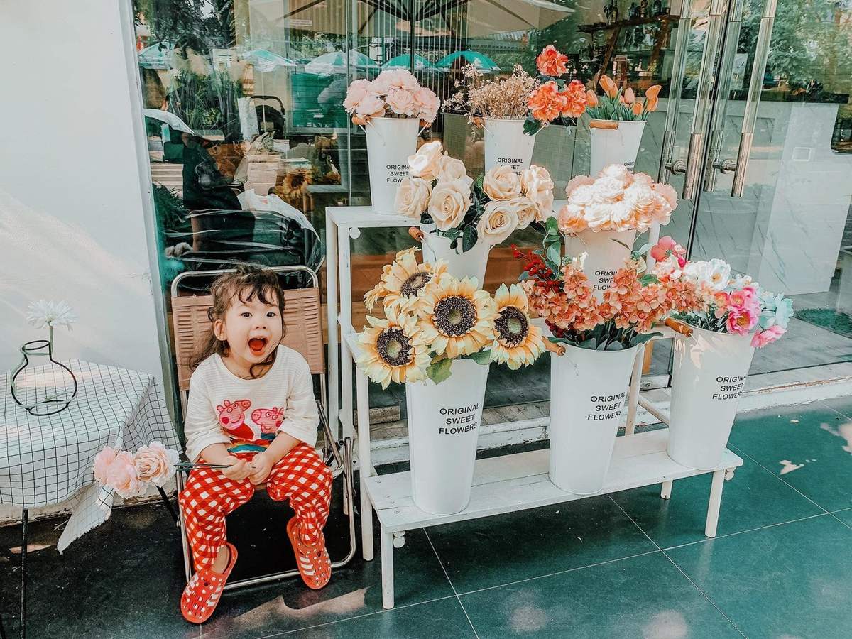 Landing at KAKAO KAFE - The birthplace of Korean-style photo sets 3