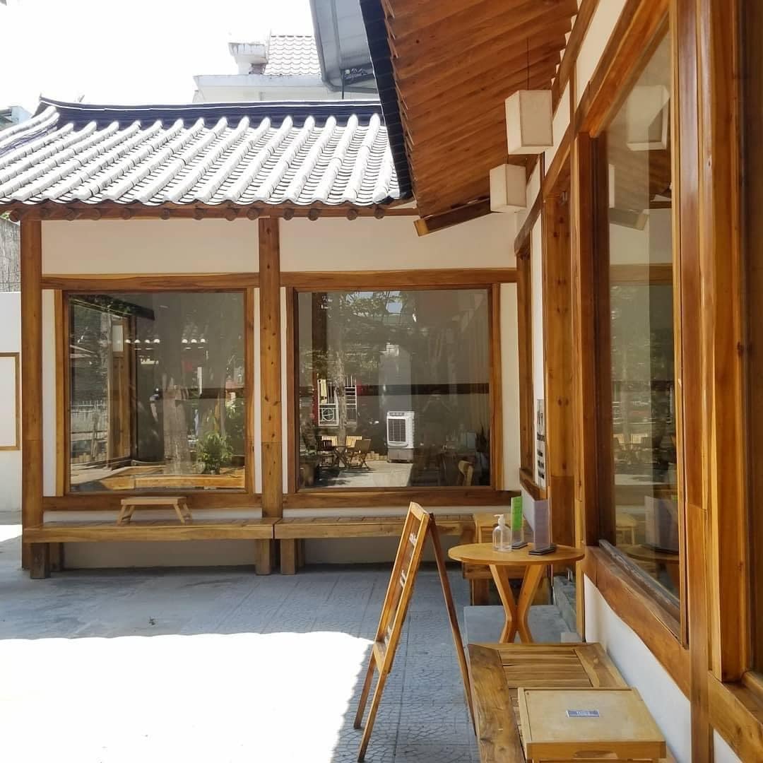 Hanok Cafe - Ancient coffee shop with traditional Korean style 4