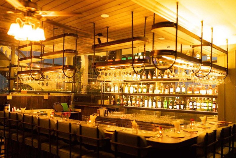 Hidden bar, a new entertainment trend for Saigon youth 6