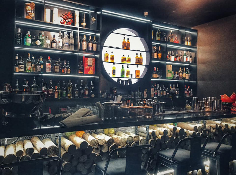 Hidden bar, a new entertainment trend for Saigon youth 10