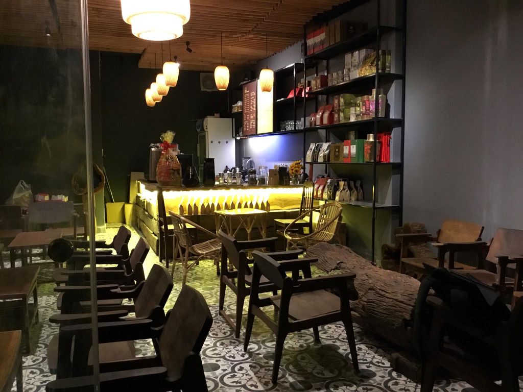 Join Hue Cafe Roastery to enjoy the rustic music space in Hue 3