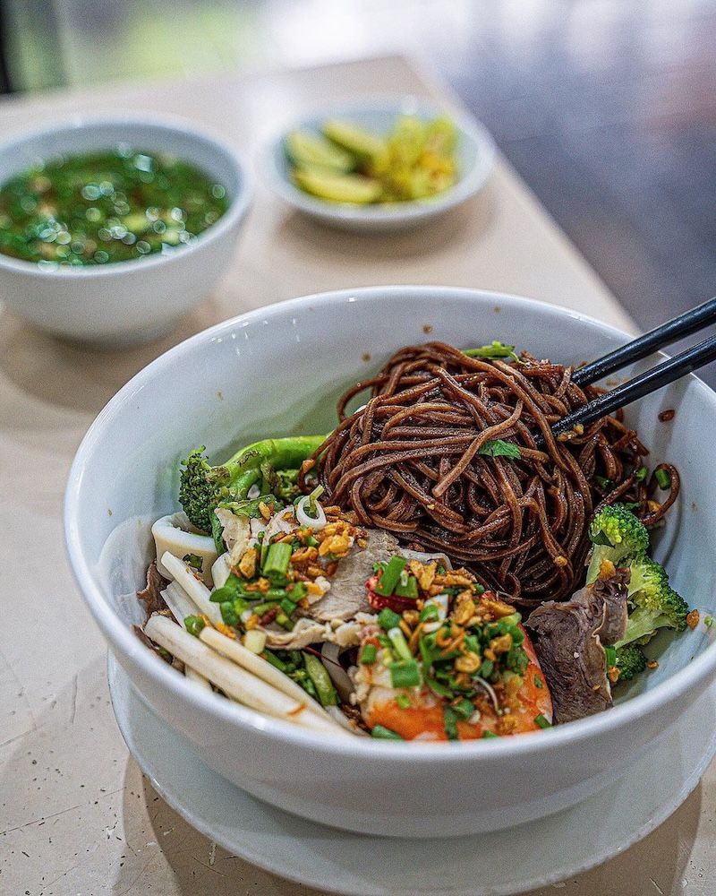 8 delicious southern noodle soup restaurants famous for Saigon 4