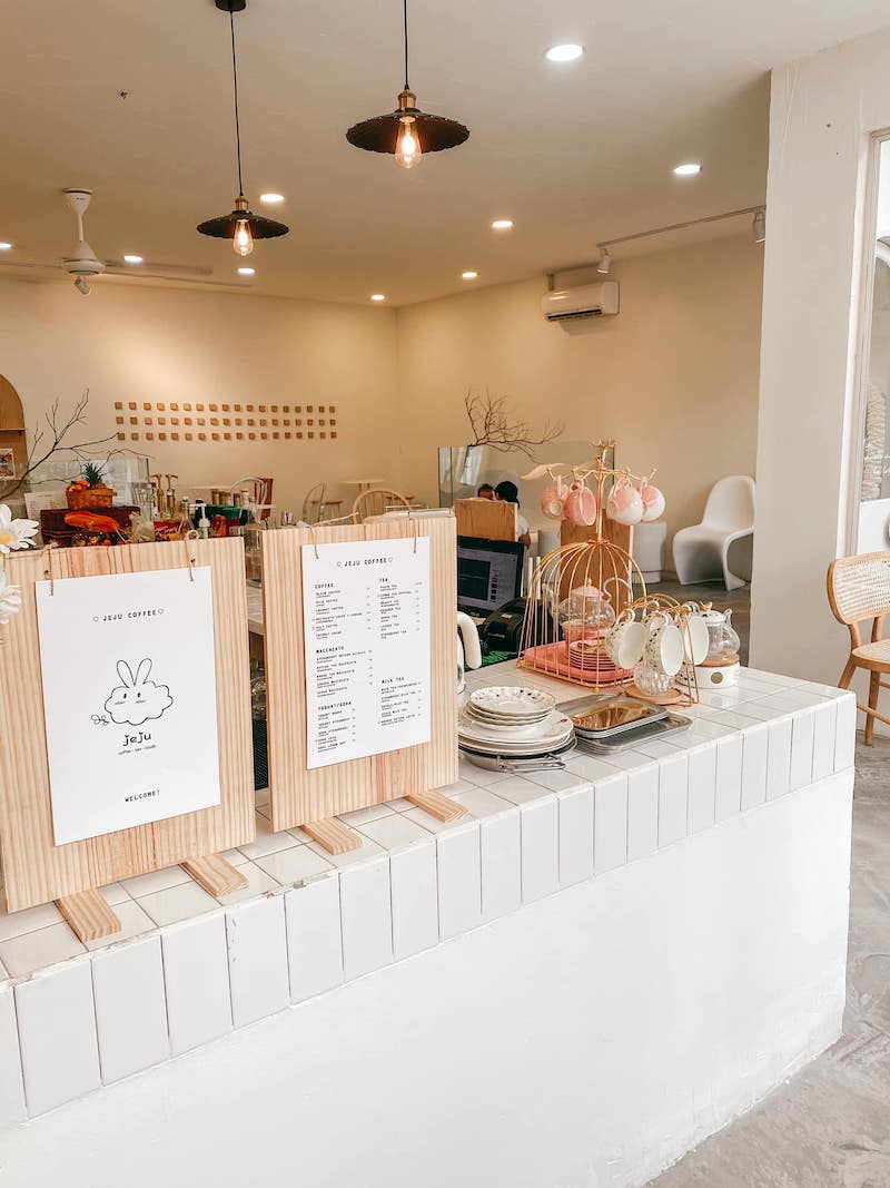 Jeju Coffee, the beautiful oasis behind door 6