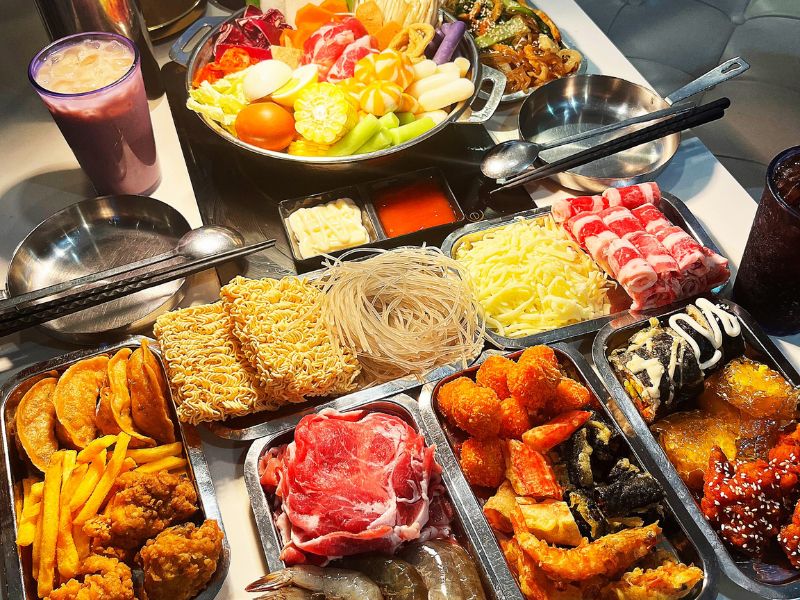 Eat well with 5+ delicious Tokbokki Buffet locations in Saigon 4