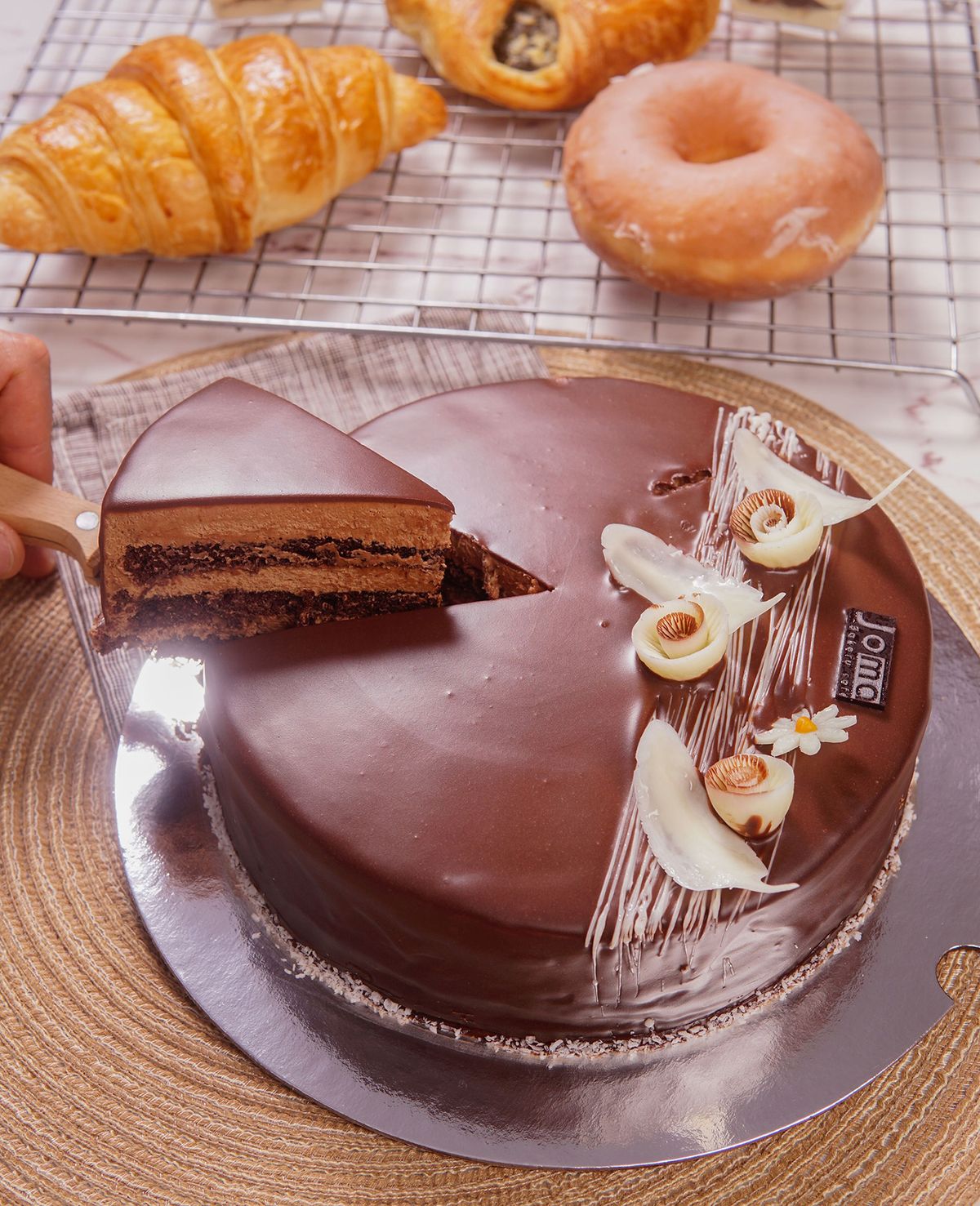 Joma Bakery Cafe - Coffee and cake paradise 13