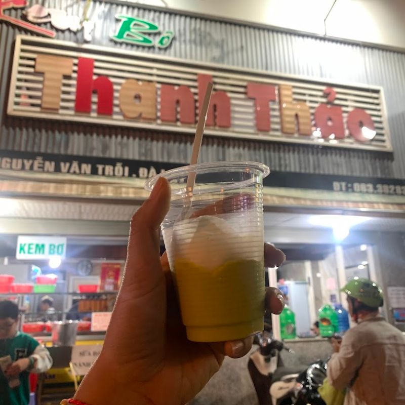 Enjoy the most famous Thanh Thao avocado ice cream in Da Lat 2