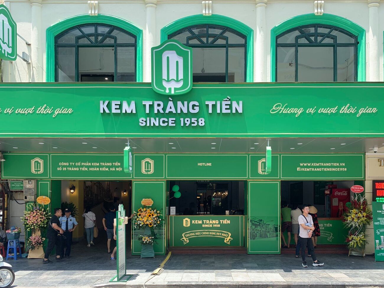 Trang Tien Ice Cream Hanoi - Specialty of the Capital City 3