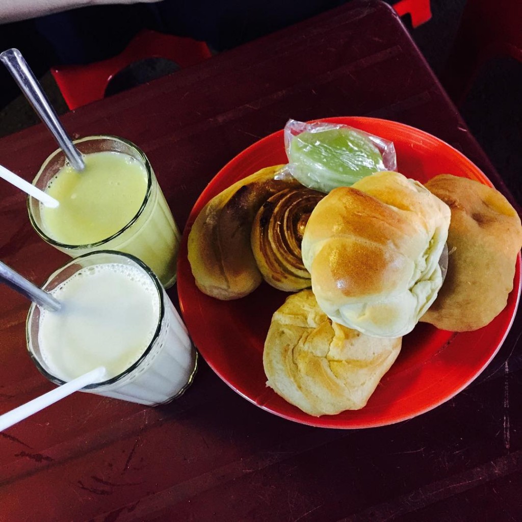 Explore Da Lat market cuisine with super attractive dishes 12