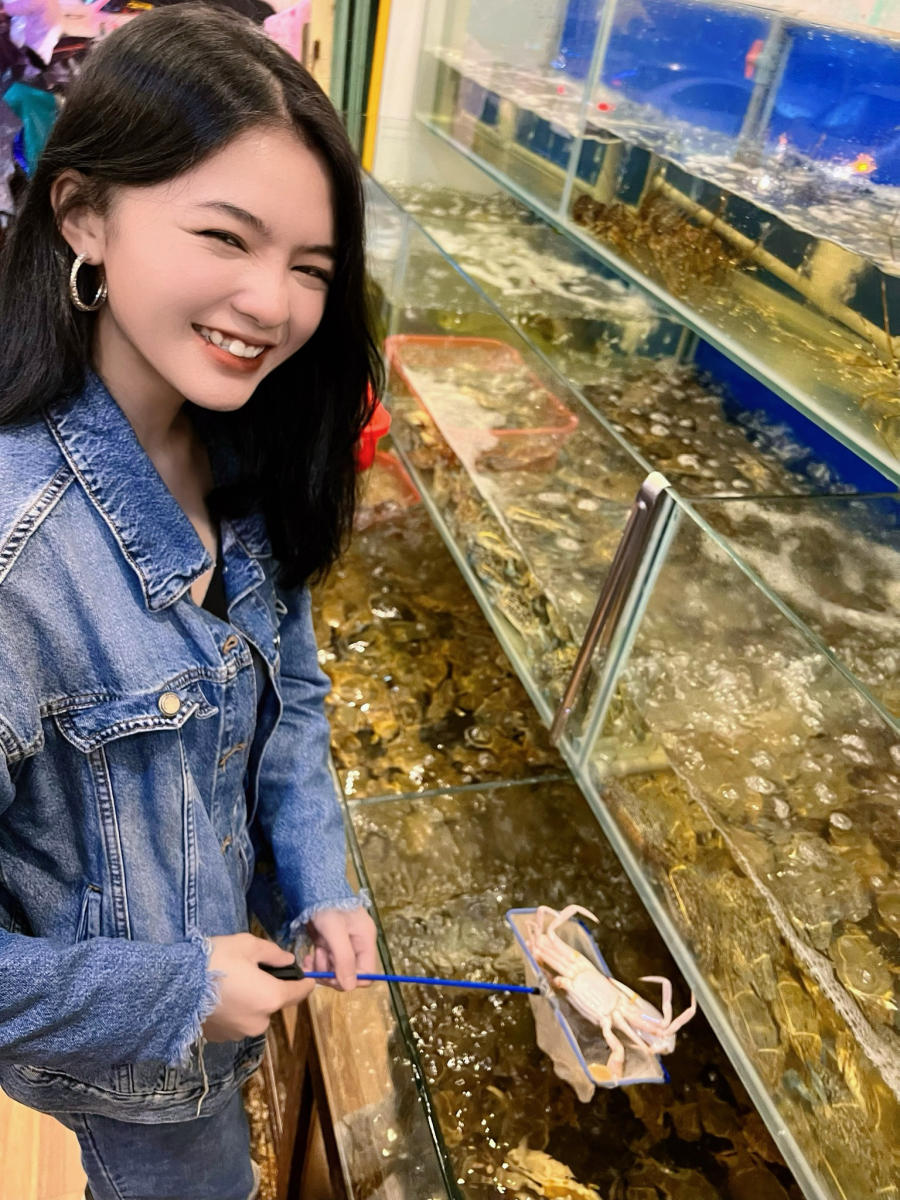 Discover the unique Kim Chi crab hotpot only available in the flower city 6