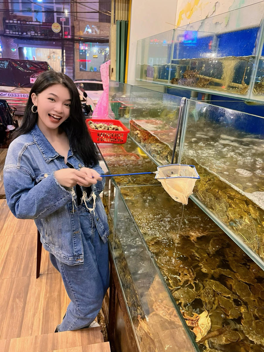 Discover the unique Kim Chi crab hotpot only available in the flower city 7