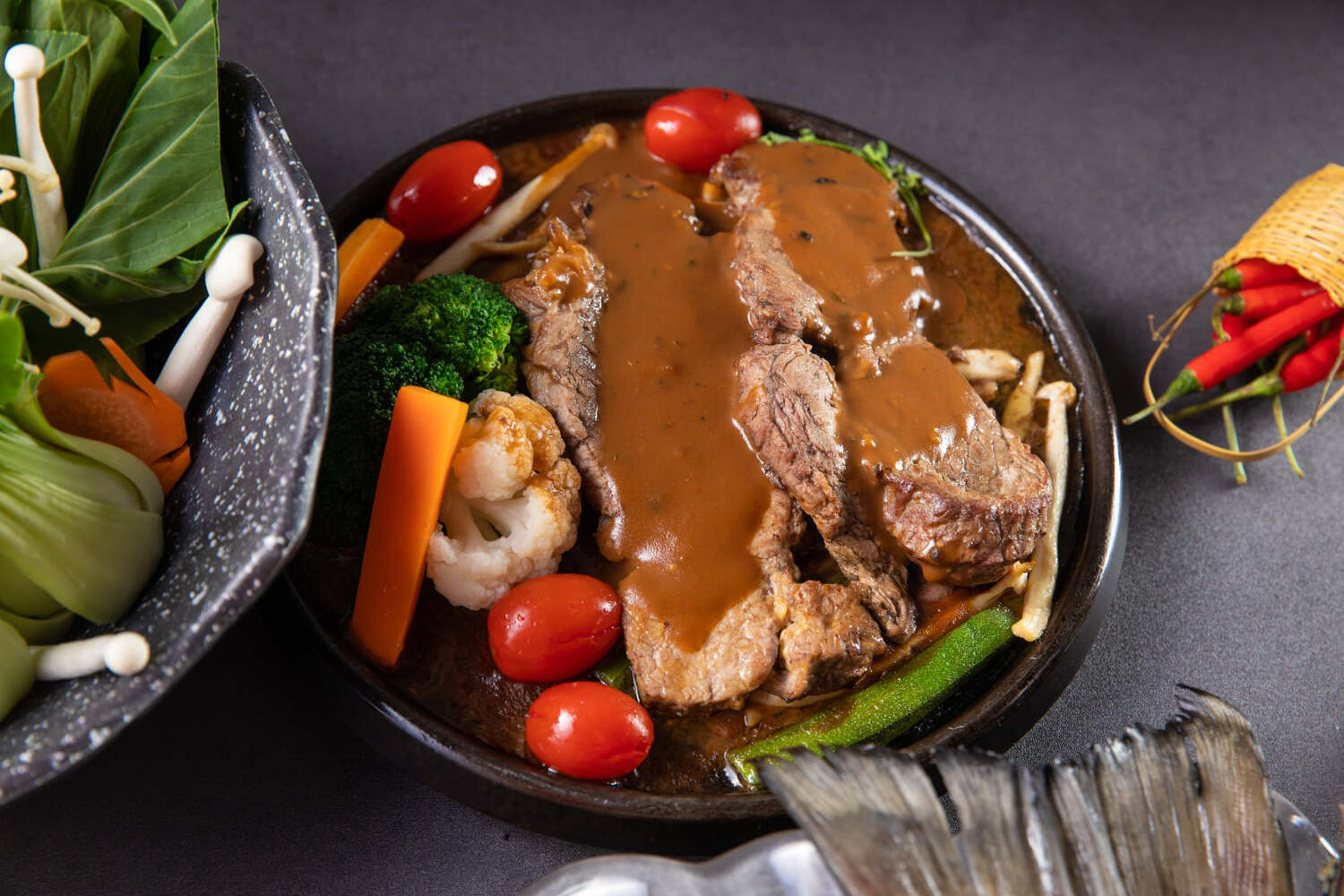 Discover the largest Catalan restaurant World Beer in Hanoi 8