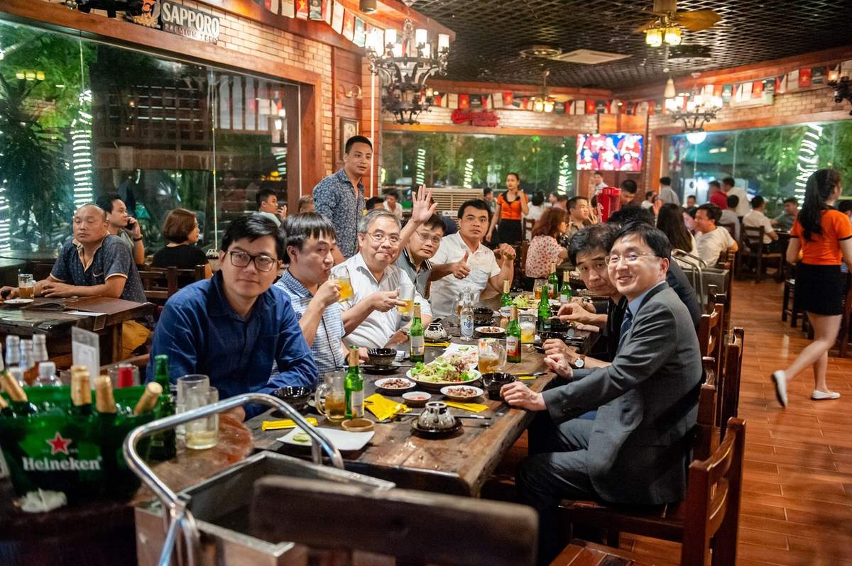 Discover the largest Catalan restaurant World Beer in Hanoi 20