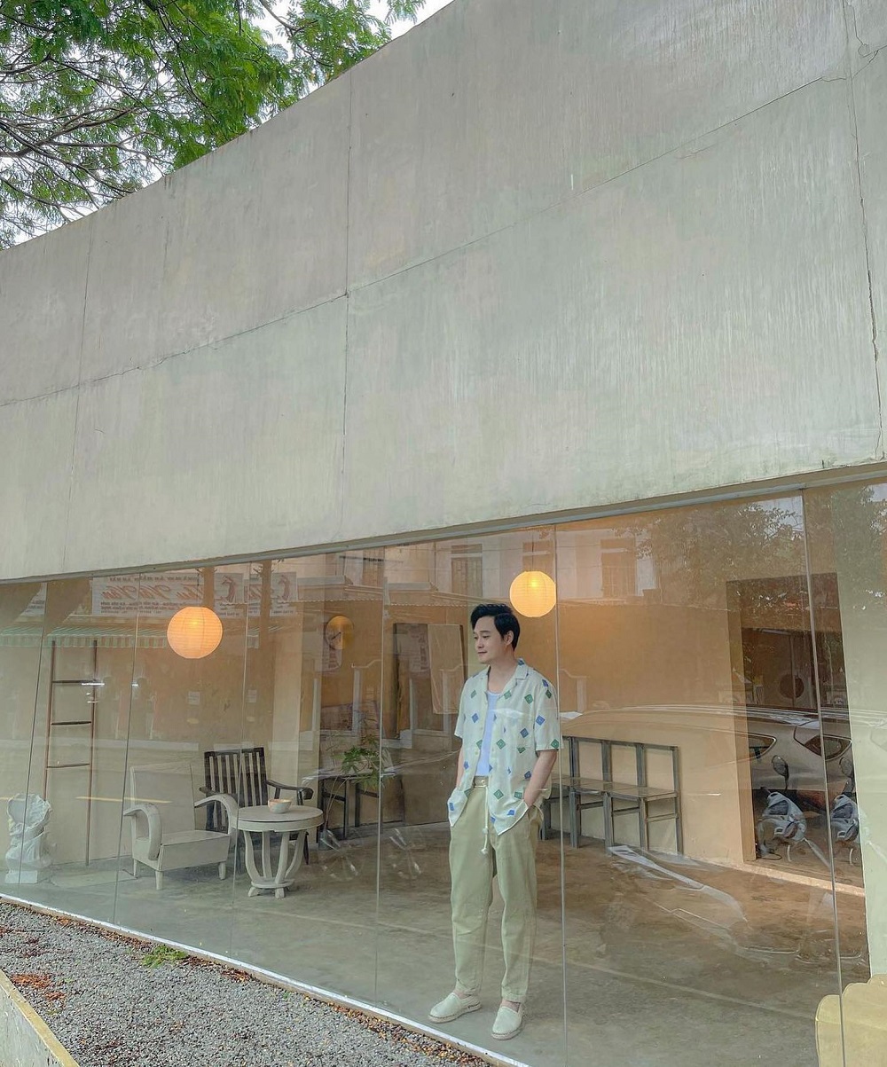 Discover S,M,L,XL - The most luxurious cafe in Hue city 2