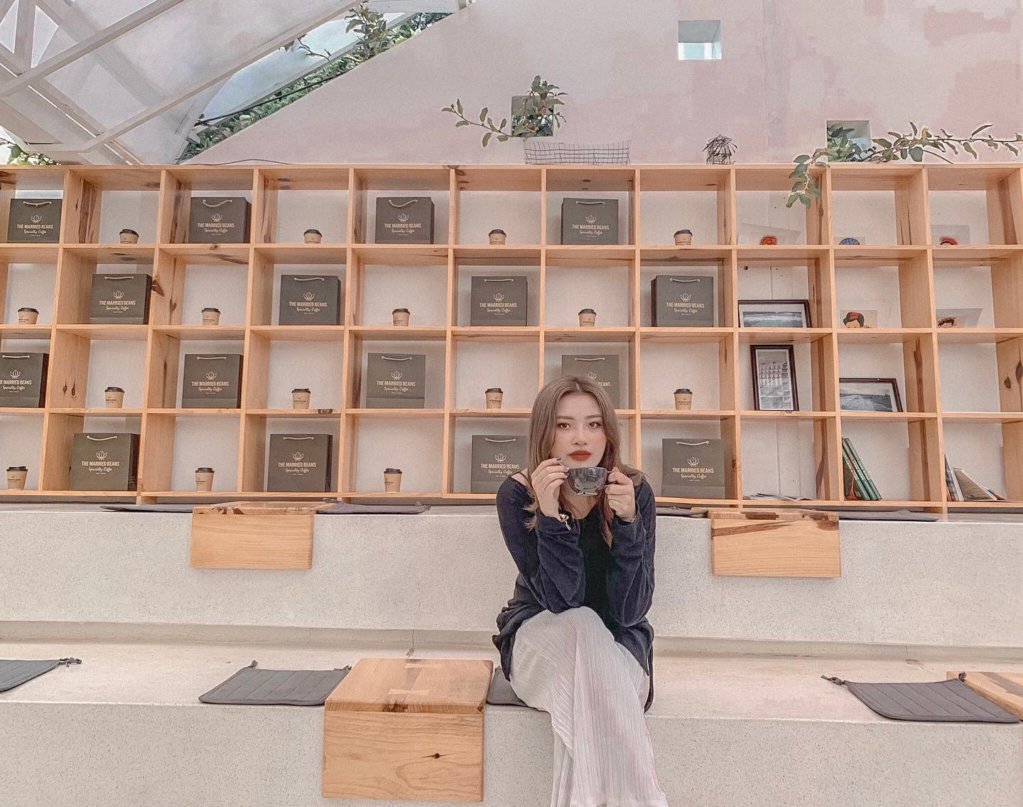 Explore The Married Beans Workspace - Korean-style cafe 4