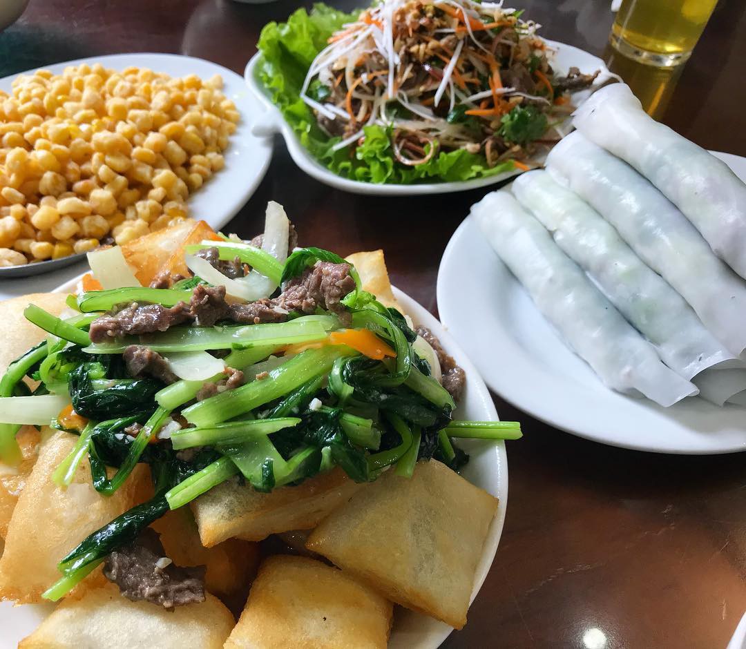 Discover the top 8 fried pho restaurants in Hanoi that delight diners 6