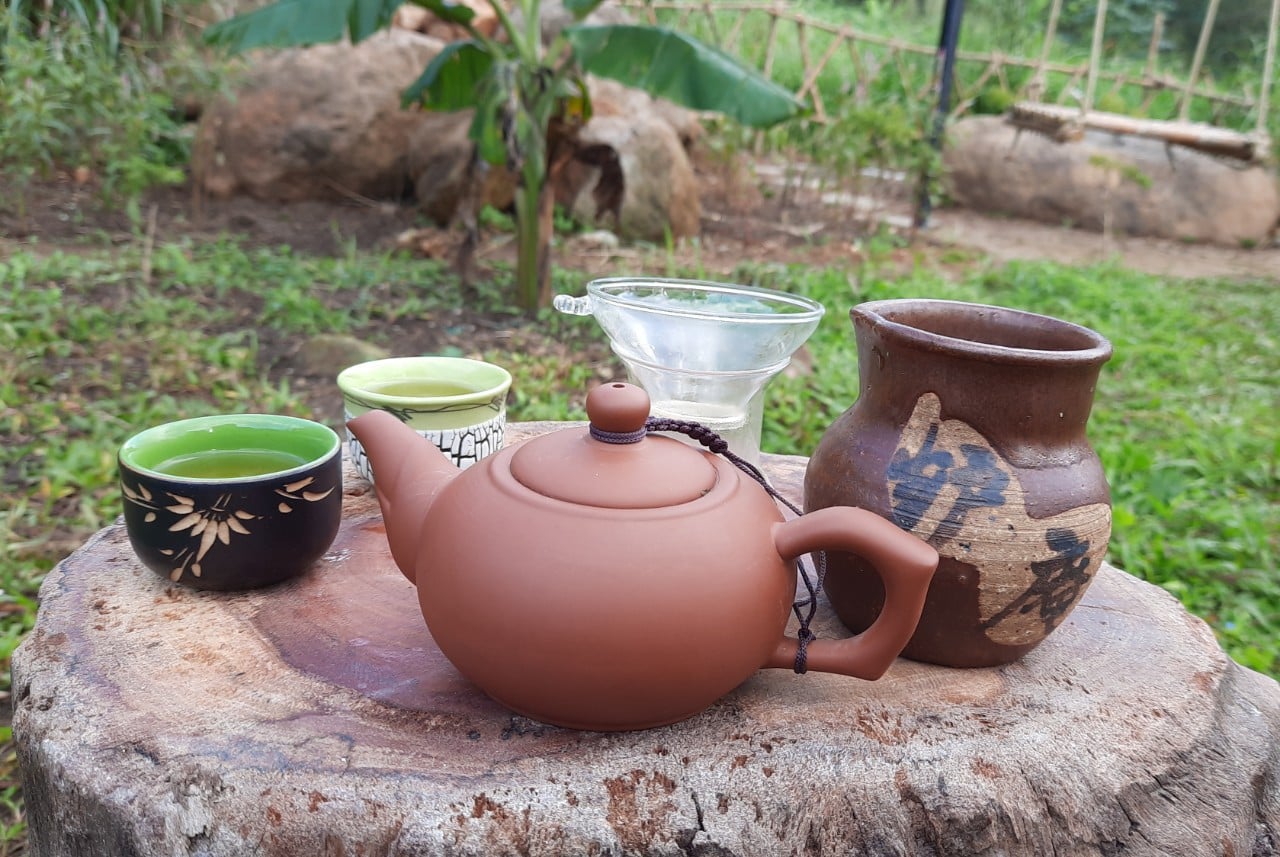 Discover Da Nang Herbal Tea - OM Tea & Coffee hidden at the foot of Son Tra 3 mountain
