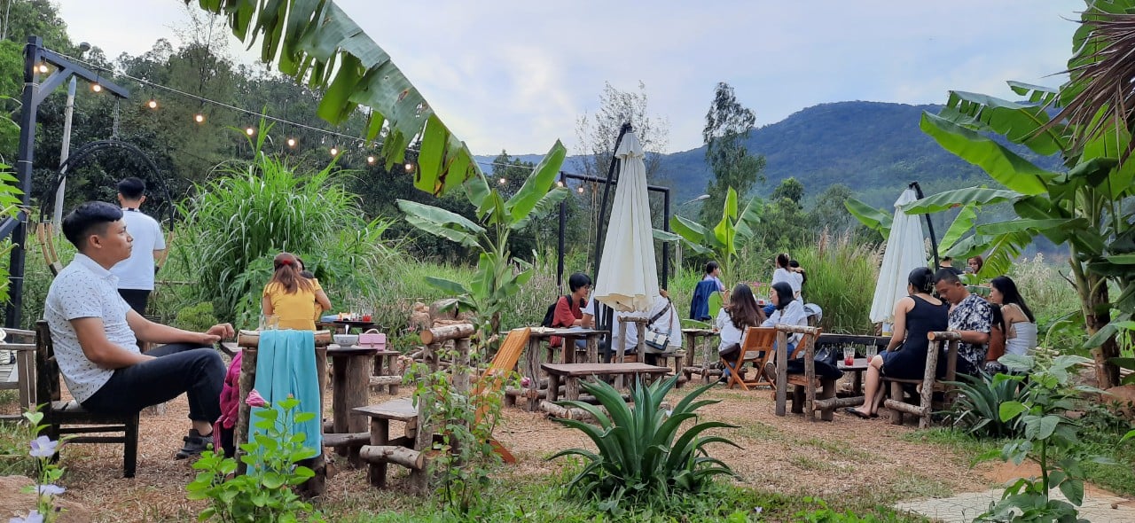 Discover Da Nang Herbal Tea - OM Tea & Coffee hidden at the foot of Son Tra 9 mountain