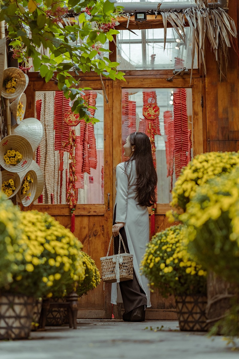 Khom Cafe, find a countryside space in the heart of District 1 7