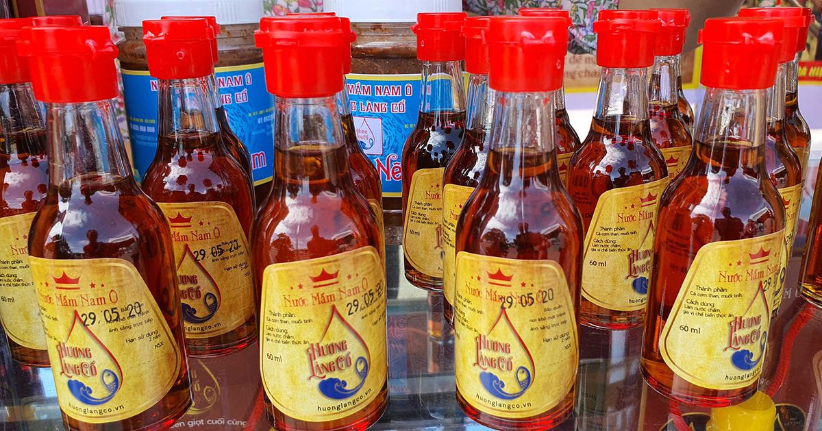 Experience buying specialties as gifts when traveling in Da Nang 8