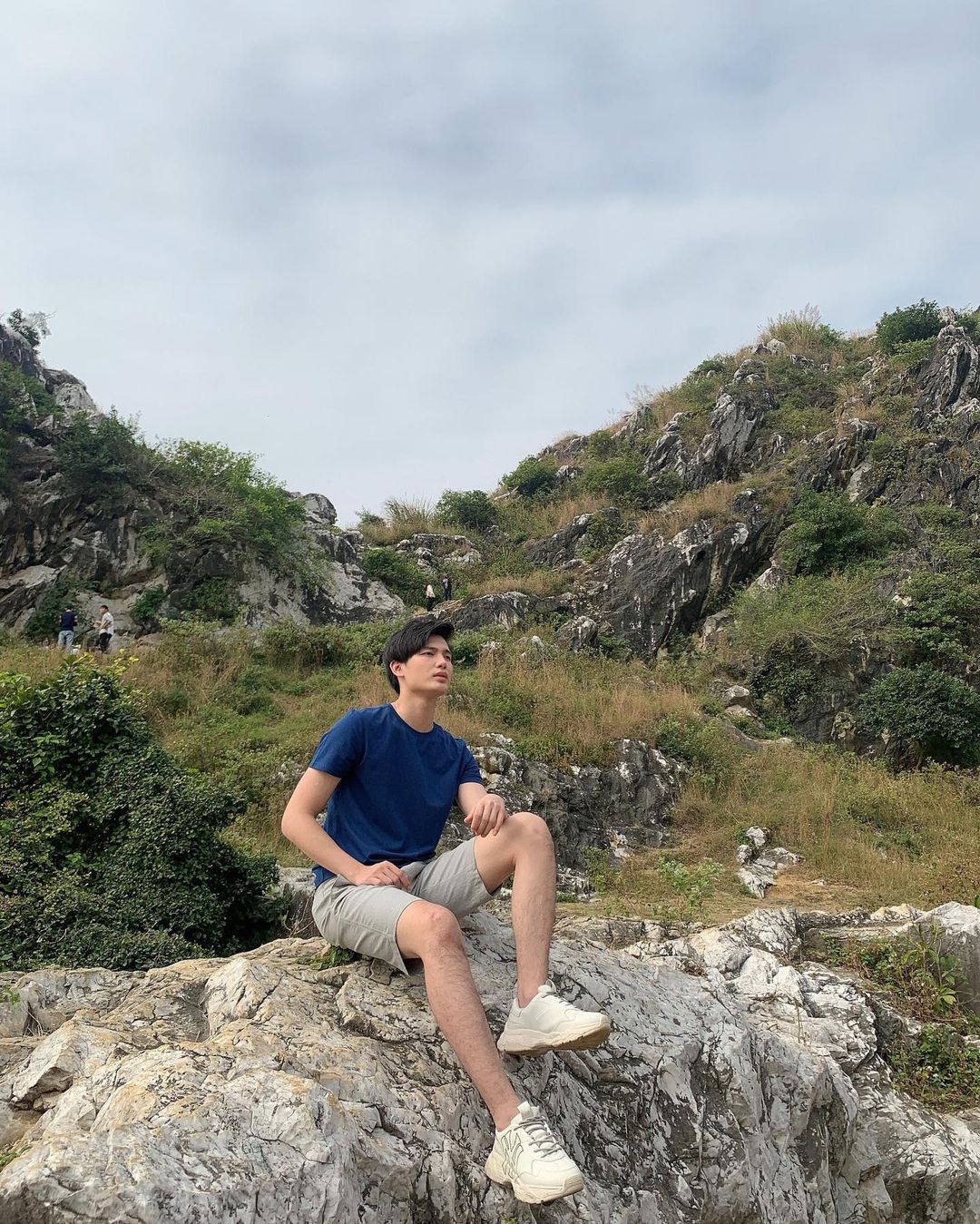 Experience traveling to Tram Mountain - miniature Ha Giang Stone Plateau on the outskirts of the capital 11