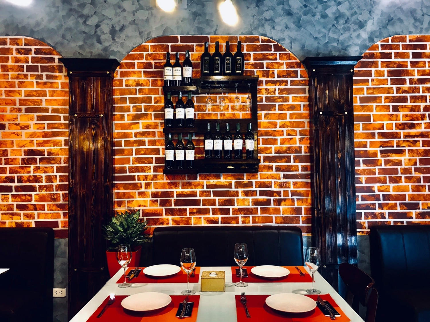 L'amour Steak - Classic and luxurious European style restaurant 3