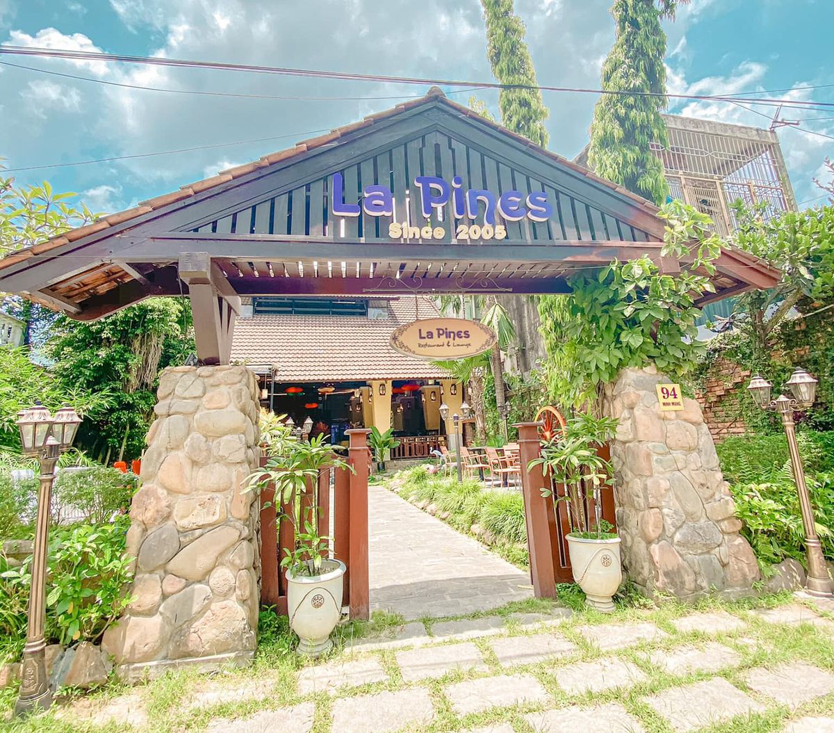 La Pines Restaurant - Leading Asian and European restaurant in Hue 2